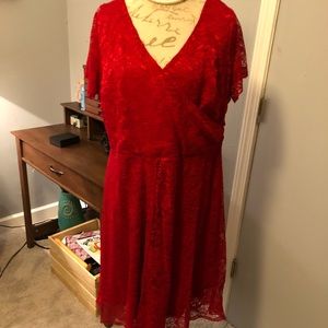 Size 16 women's lacy dress
